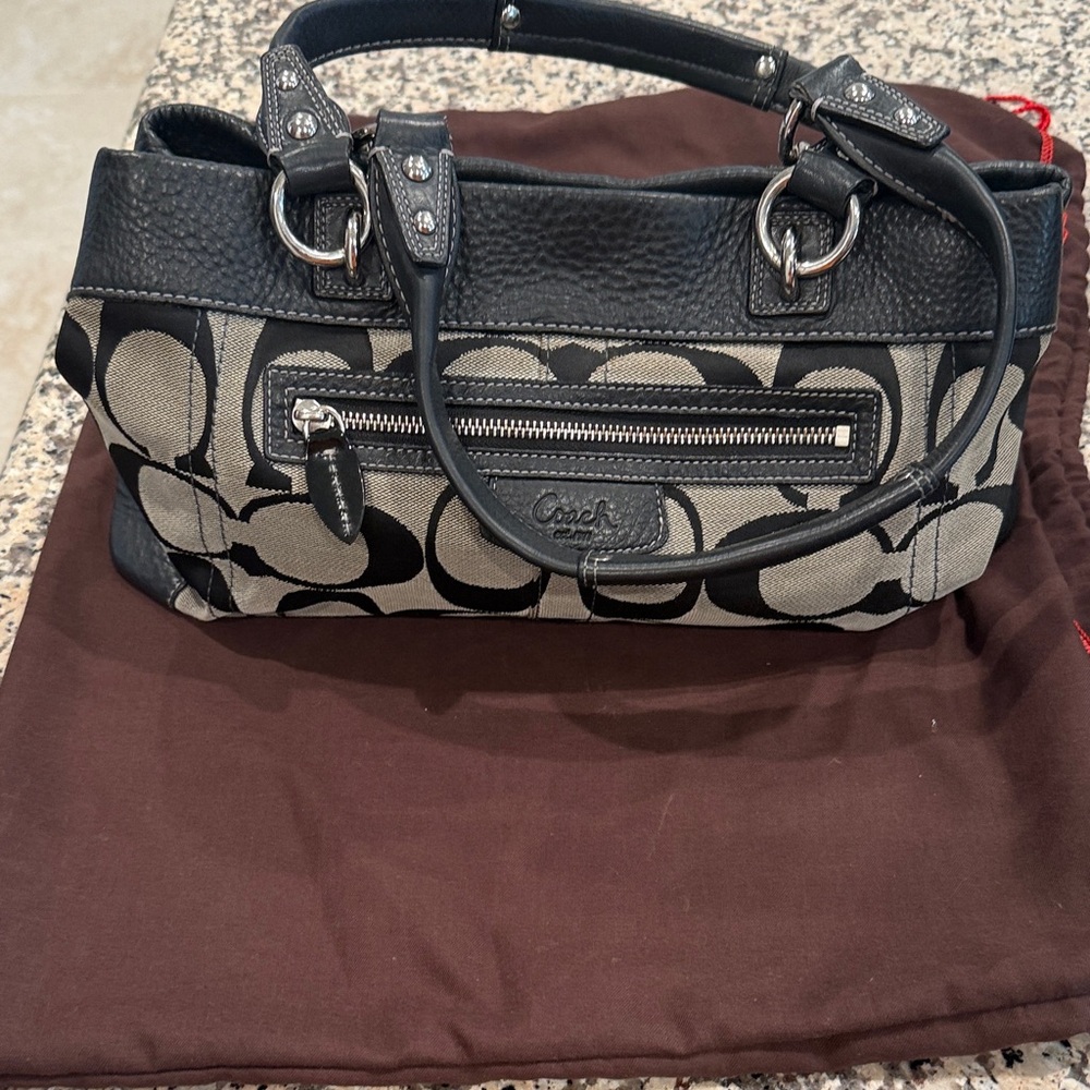 Coach Black and Cream Shoulder Bag